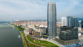 Mrakodrap Skyscraper Eurovea 2 apartment witch parking Bratislava